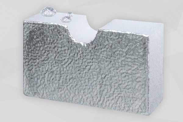 [Translate to Polnisch:] Weißes Polyestervlies mit Aluminiumoberfläche